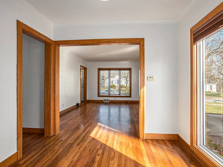 231 Woodside Dr NE — Photo 7