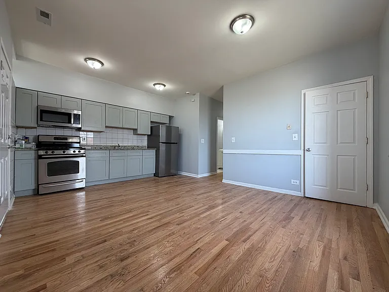 5715 S Indiana Ave #3N — Photo 14