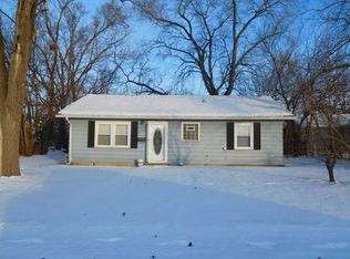 1702 Burry Circle Dr, Crest Hill, IL 60403