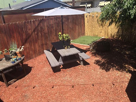 2nd image of 4408 S Gramercy Pl