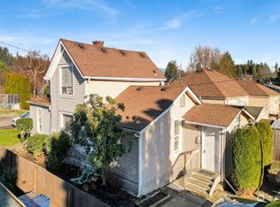 606 E Orange Ave, Burlington, WA