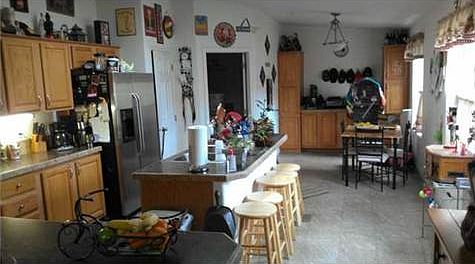 3rd image of 18597 Bee Canyon Rd