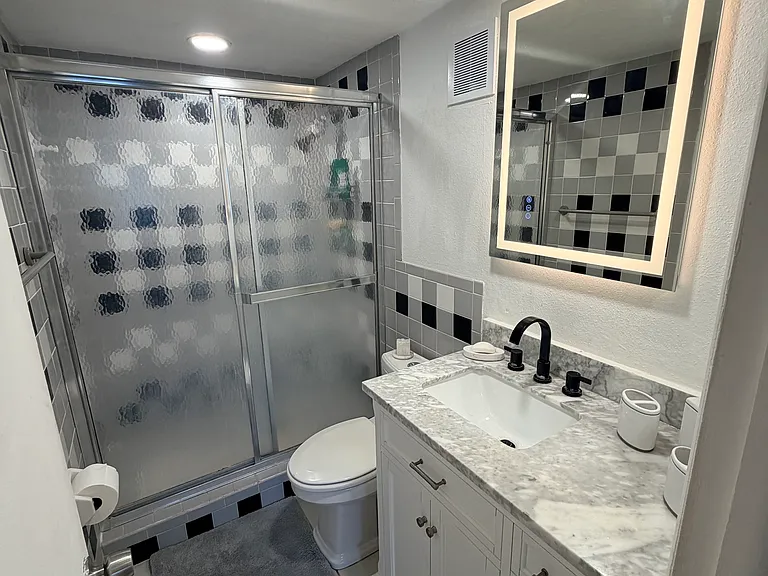 643 N Keene Rd #B — Photo 5