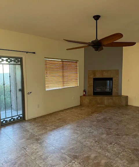 Fam Room FP
