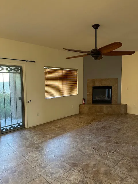 Family Room FP Ceiling Fans
