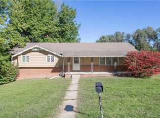 1309 W Price Ave, Savannah, MO 64485