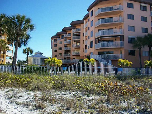 3rd image of 18450 Gulf Blvd APT 310