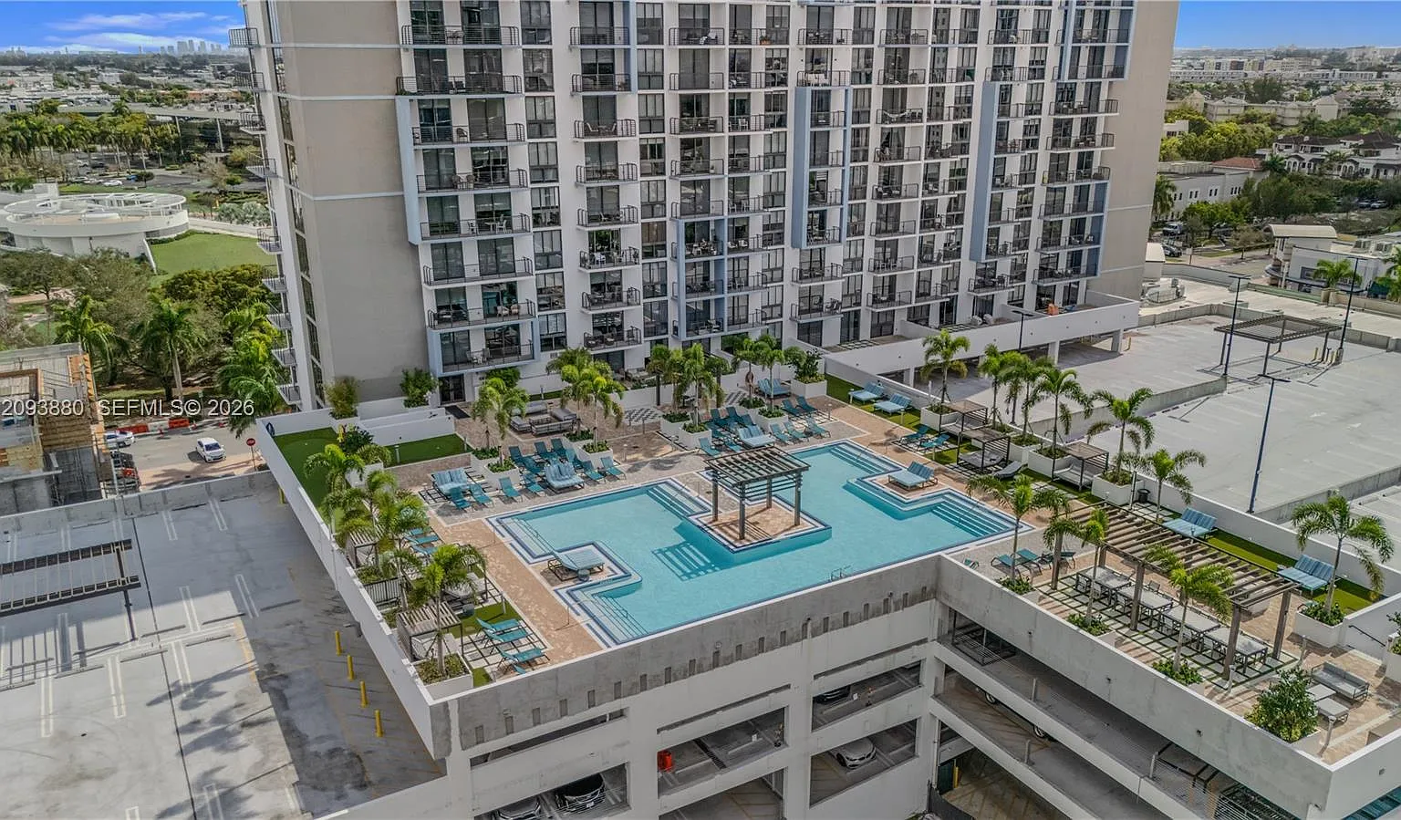 5350 Park Condo — Photo 4