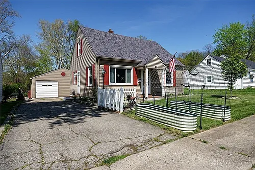 81 Thorpe Dr Photo 1