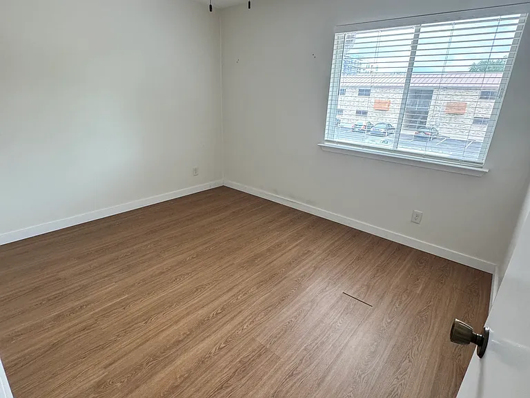 3214 Crosscreek Dr #103 — Photo 15
