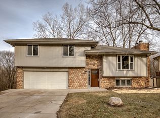 123 Rosebud Ln, Council Bluffs, IA 51503