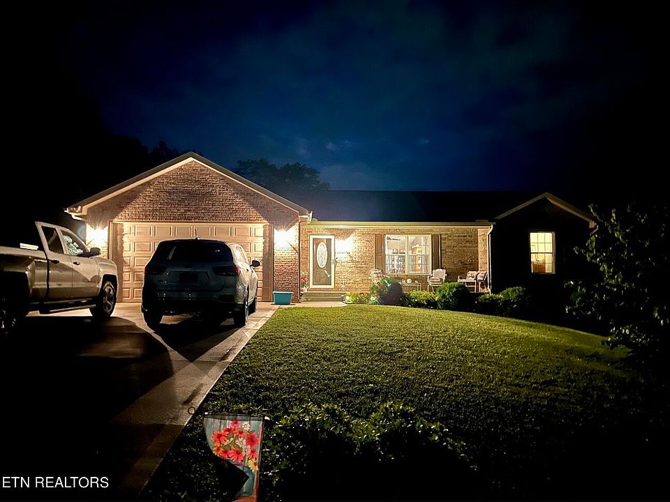 1st image of 427 Altina Cir