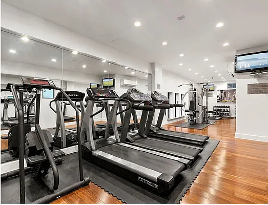 Rented by Corcoran | media 25