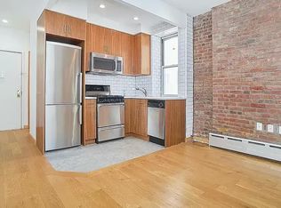 75 Baxter St APT 19, New York, NY 10013