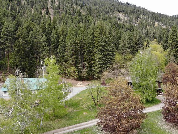 2nd image of 145 Alpenhof Ln
