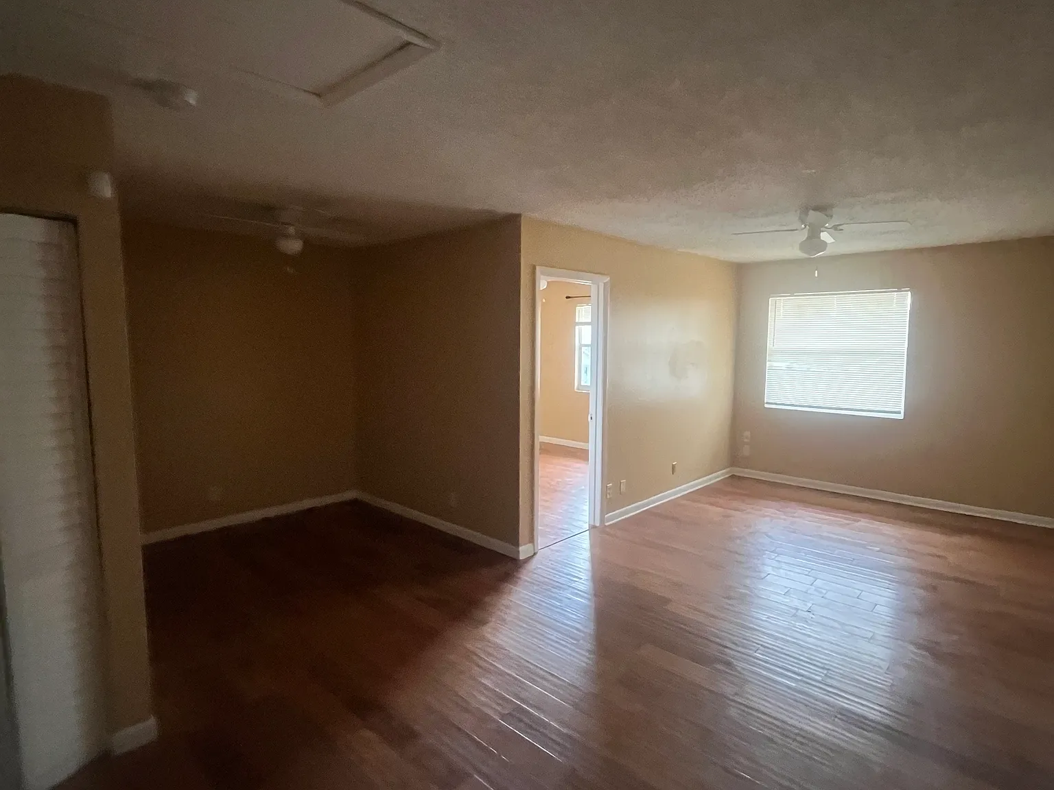 2 bed, 4400 sqft, $1,800 — Photo 4