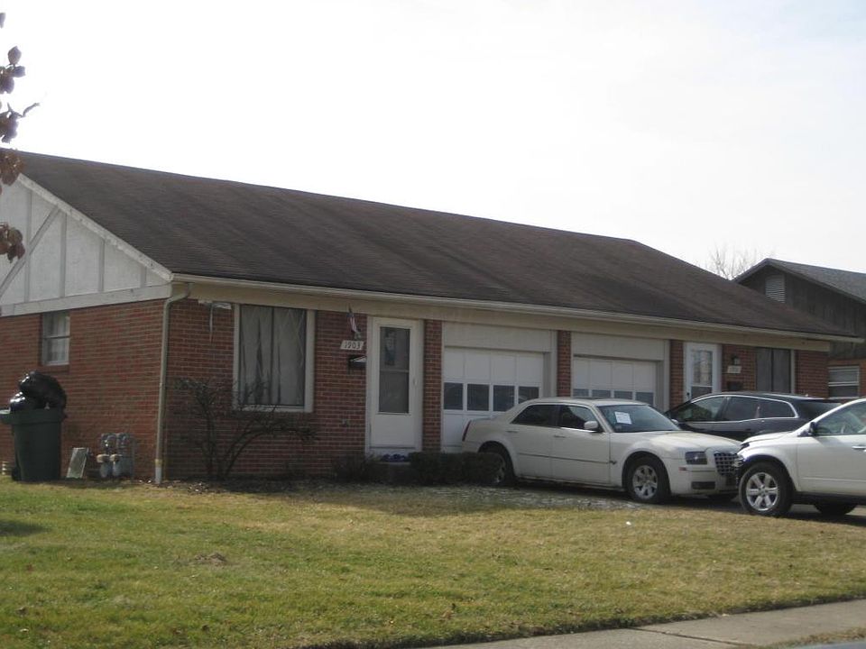 2nd image of 1901 Hampstead Dr