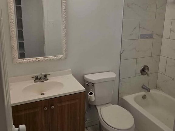 2nd image of 4111 W READE Avenue