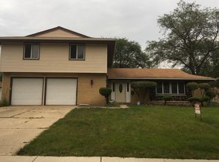 920 W Weathersfield Way, Schaumburg, IL