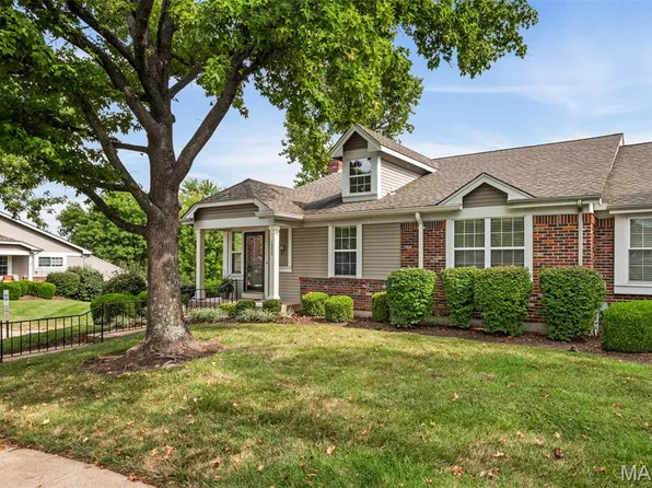 1902 Baxter Ridge Dr, Chesterfield, MO 63017