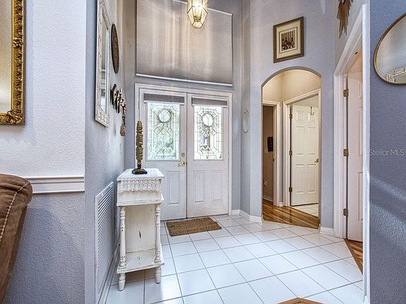 5th image of 8035 Arcadian Ct