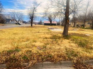 709 10th Ave, Dodge City, KS 67801