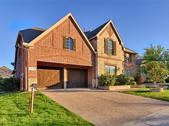 2nd image of 2779 Bridgewater Dr