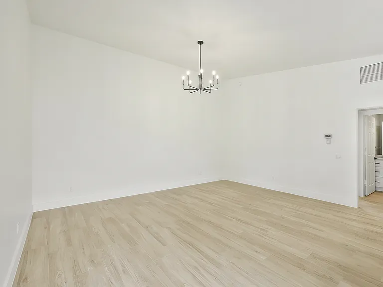 28050 Boccaccio Way — Photo 13