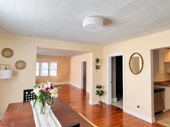 92 Massachusetts Ave, Buffalo, NY 14213