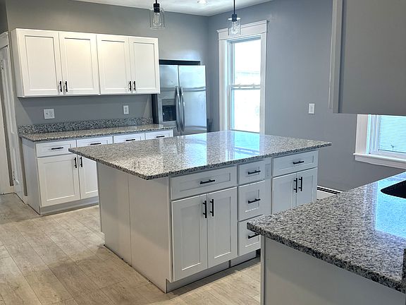 3rd image of 52 Pilgrim Ave #2