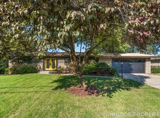 3895 Keeweenaw Dr NE, Grand Rapids, MI