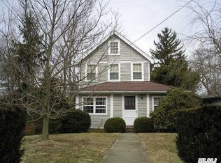 49 Lawrence Hill Rd, Huntington, NY 11743