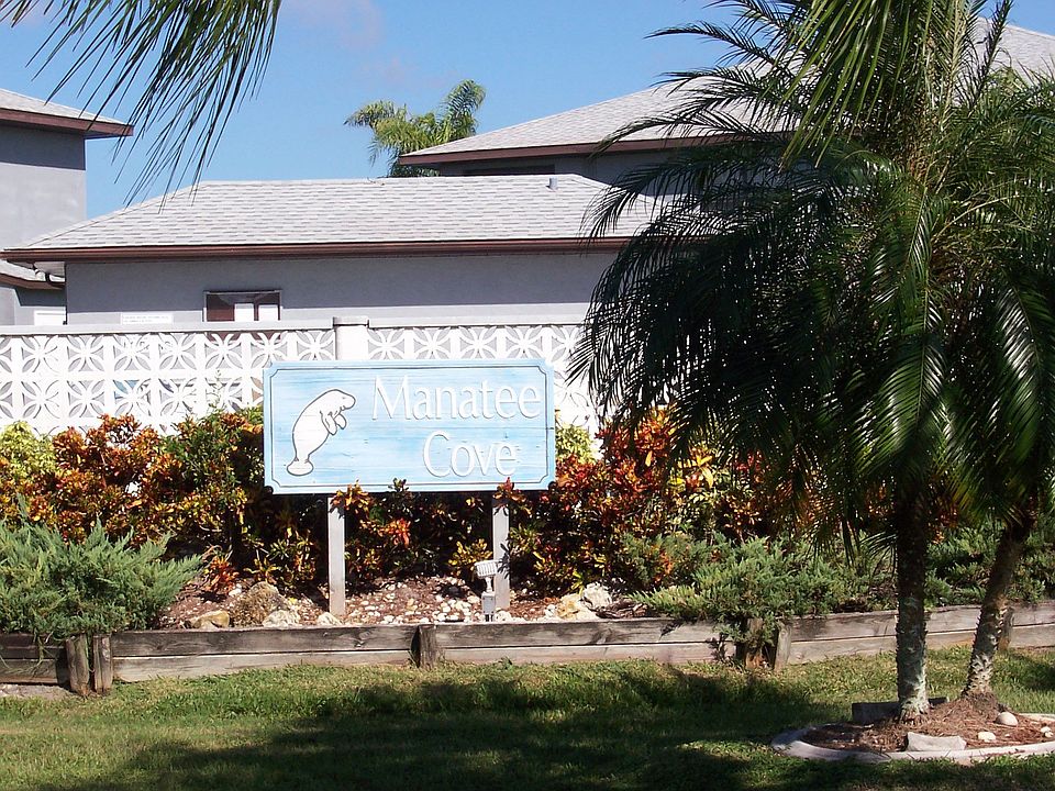 Located in Cape Coral, Florida.  A waterfront wonderland!
