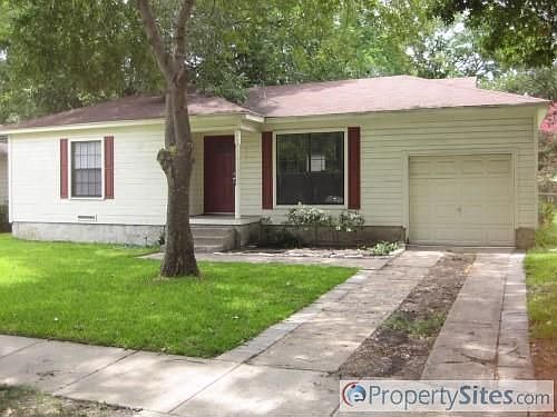 1st image of 801 Sylvan Dr