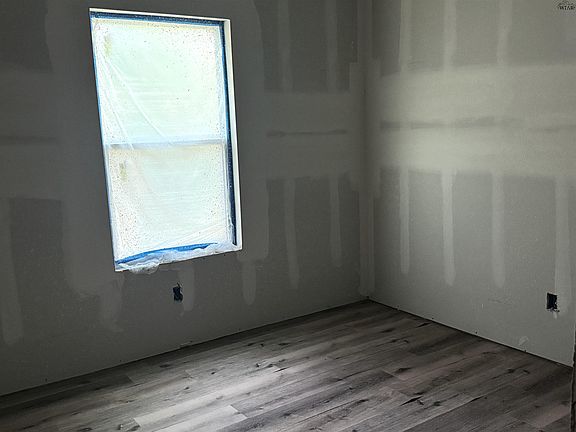 4th image of 1411 Taylor St