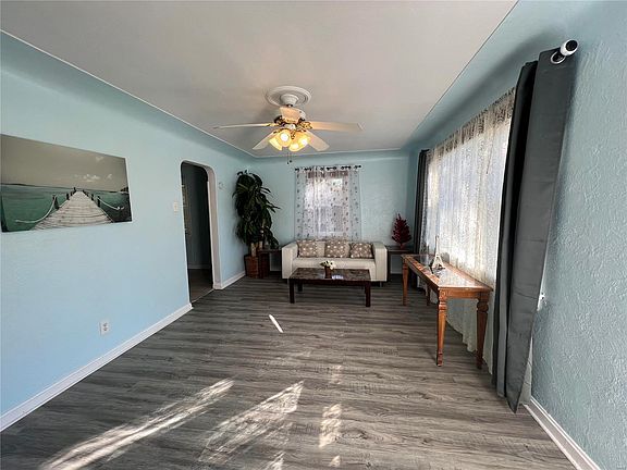 2nd image of 4142 Wright Ave