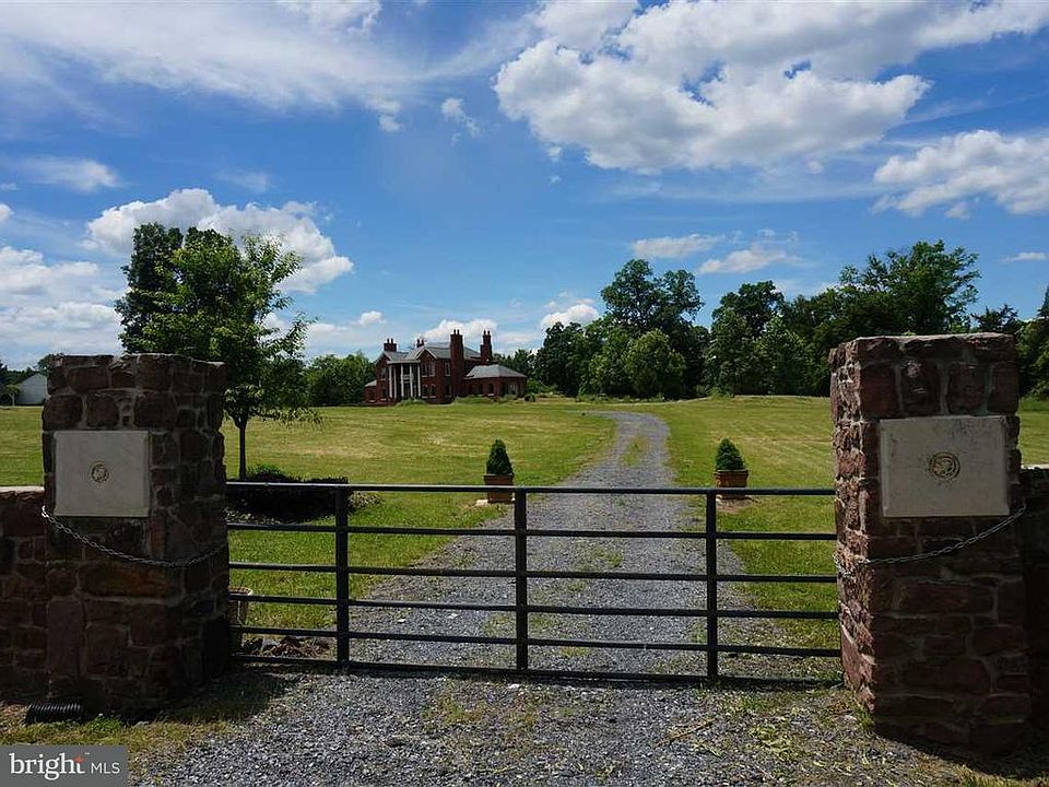 1692 Schoolhouse Rd, Middletown, PA 17057 Zillow