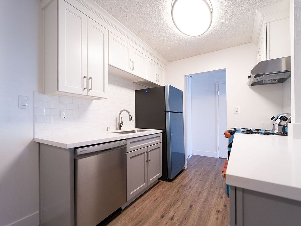 1st image of 365 Euclid Ave #102