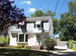 1592 Lyndhurst Rd, Lyndhurst, OH 44124