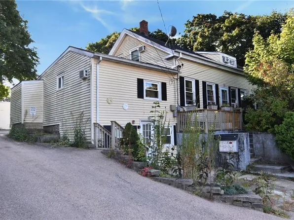 83 Earl St, West Warwick, RI 02893