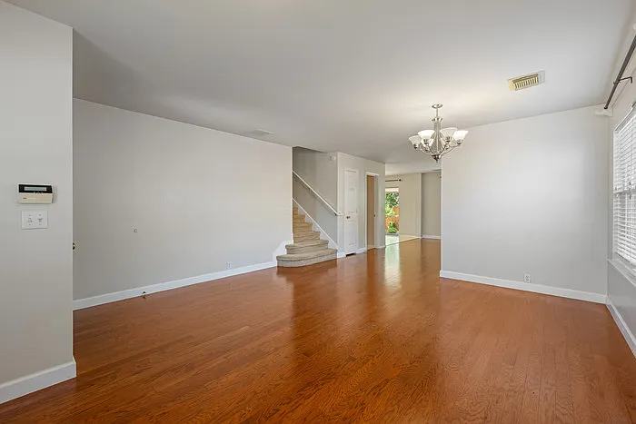 14716 Lantern Dr — Photo 3