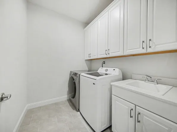 3105 Millbury Ln, Ann Arbor, MI 48105