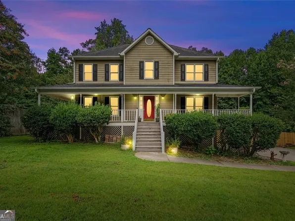 327 Swan Dr, Hiram, GA 30141