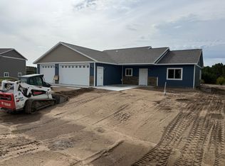 1320 Whiting Rd UNIT 38, Bemidji, MN 56601
