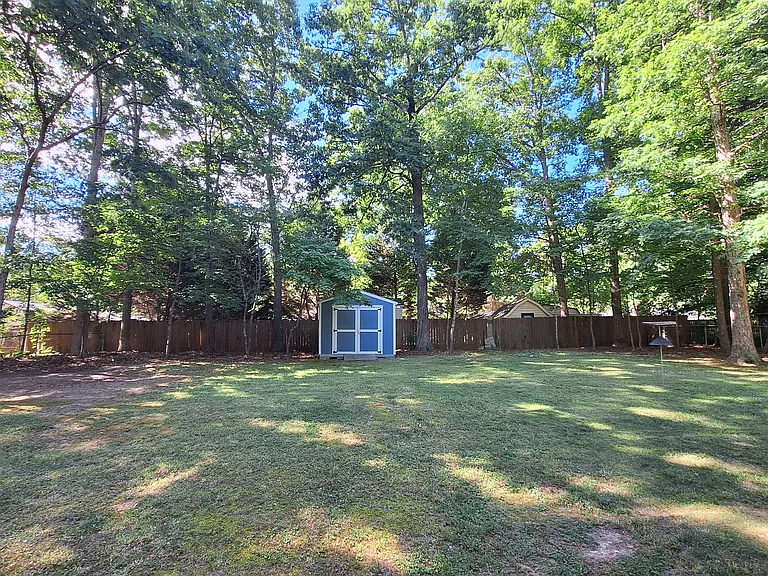1809 Grady Dr — Photo 6