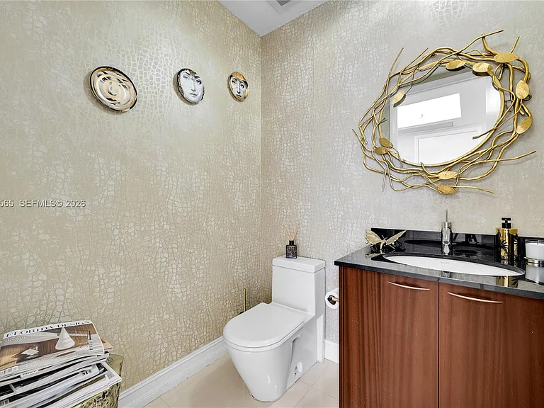15901 Collins Ave #2104 — Photo 27