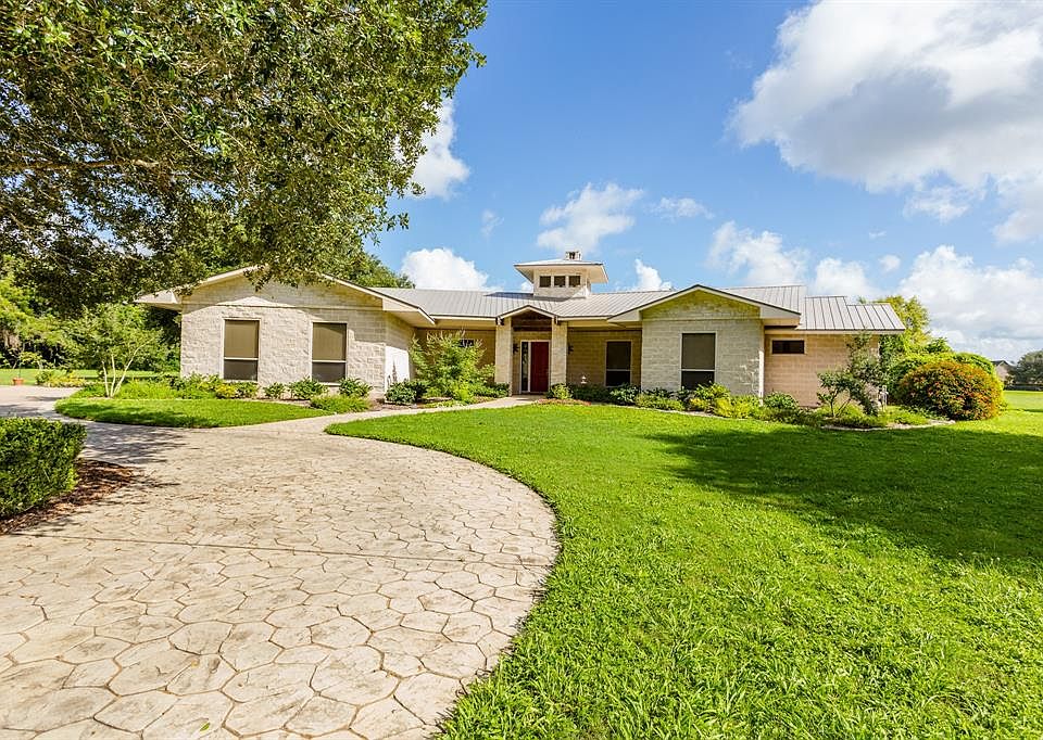 1st image of 2530 Esperanza