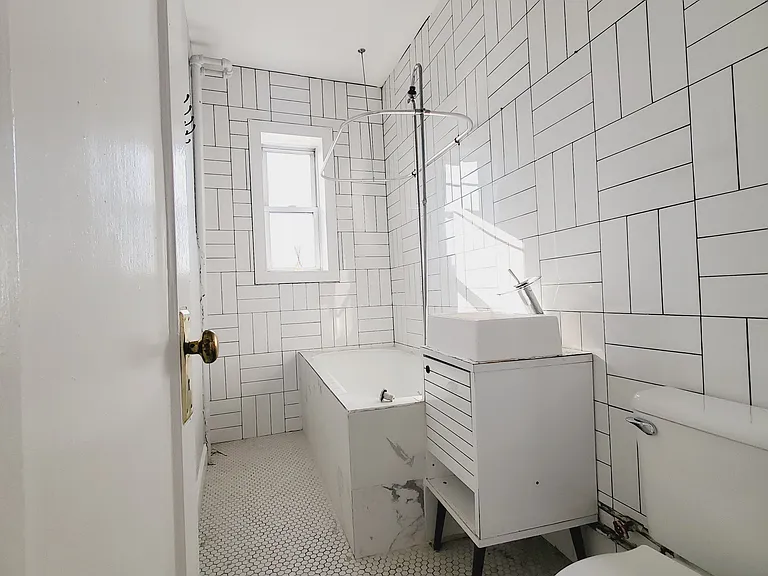 3149 John F Kennedy Blvd #402 — Photo 4