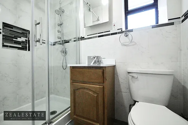Rented by ZealEstate Group Inc | media 2