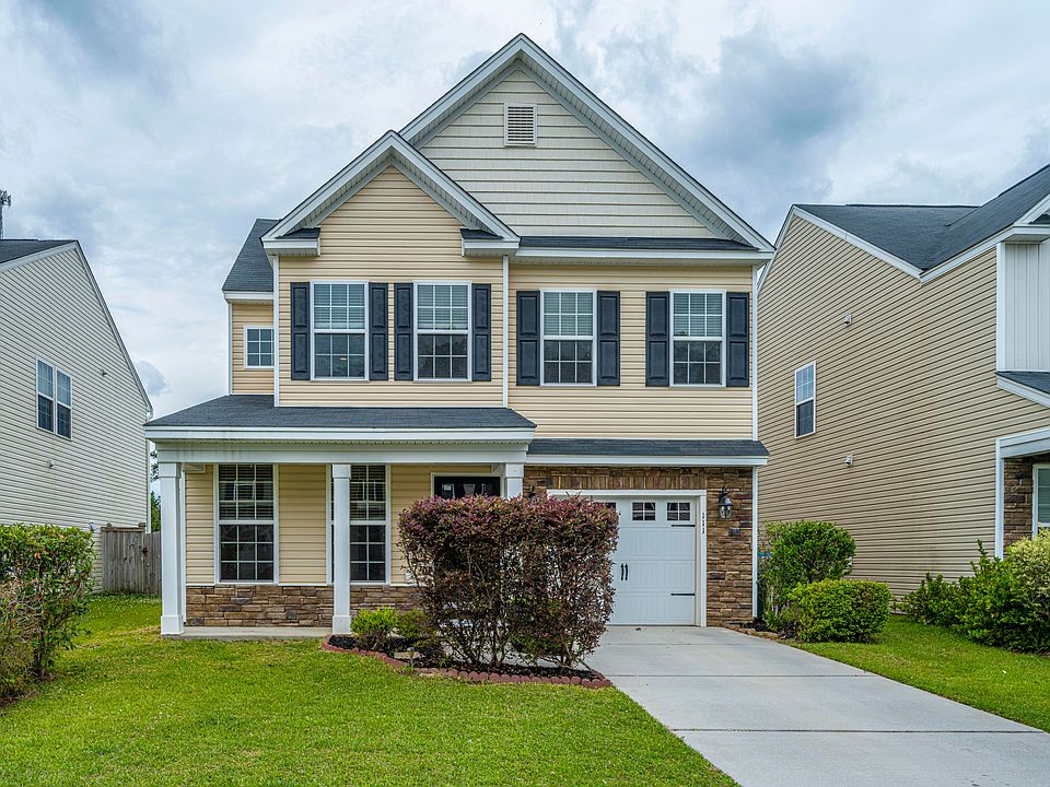 1st image of 111 Longford Dr